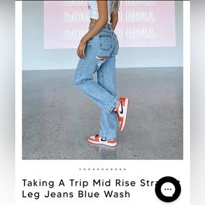 White Fox Taking a Trip Jeans Sz Small NWT